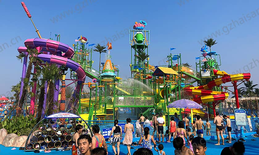 浙江宁波大目湾阿拉的海水上乐园水寨