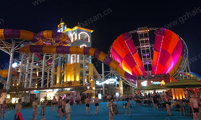 宁波大目湾阿拉的海水上乐园超级龙卷风滑道