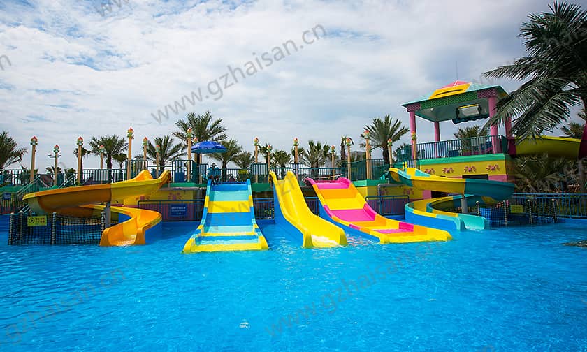 宁波大目湾阿拉的海水上乐园小谐游乐场儿童滑梯