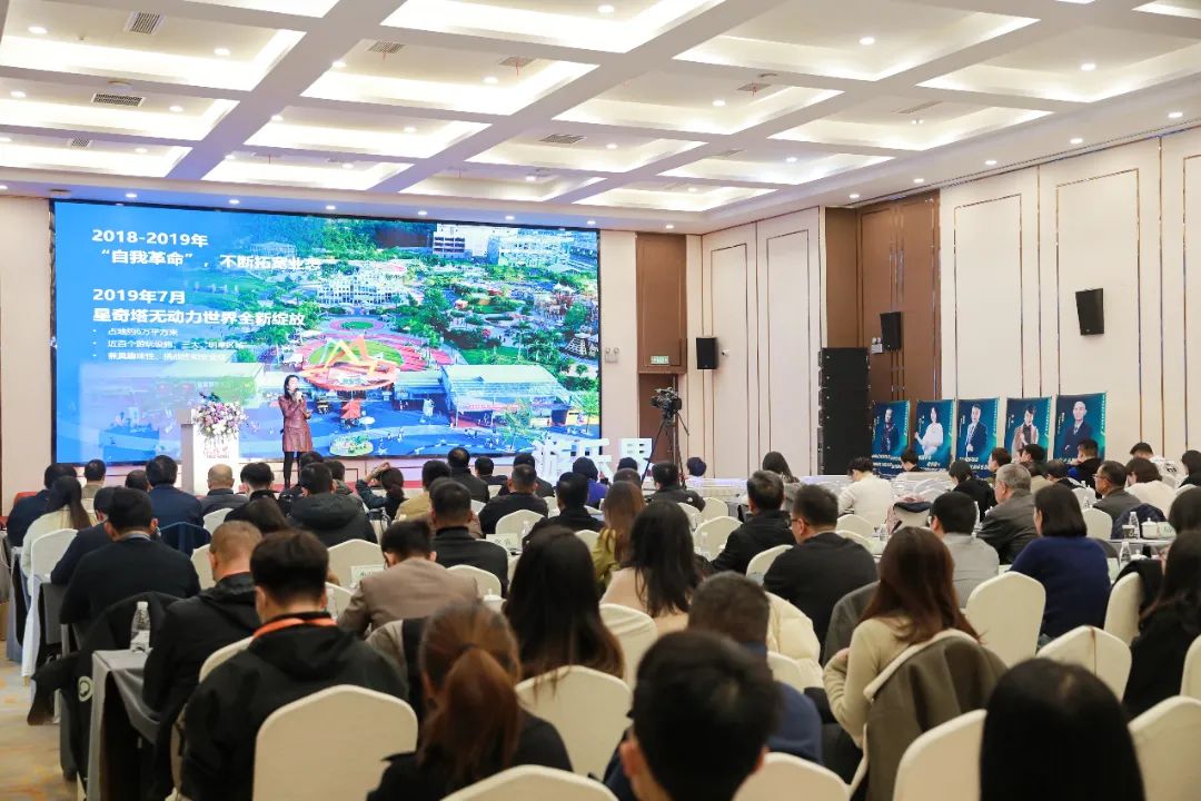 金冠荣耀，见证卓越！jinnianhui今年会游乐斩获两项重量级大奖